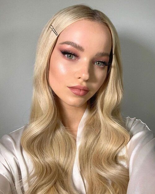 WINGED EYE LINER IN WEDDING MAKEUP
