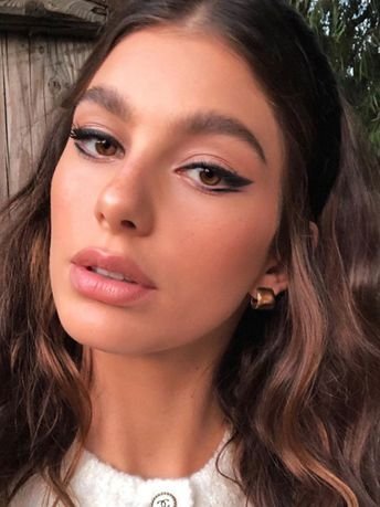 WINGED EYE LINER IN WEDDING MAKEUP
