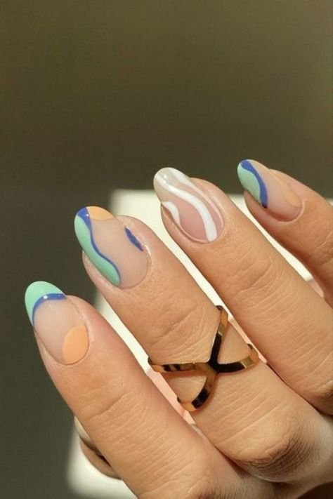 CREATIVE WEDDING MANICURE IDEAS