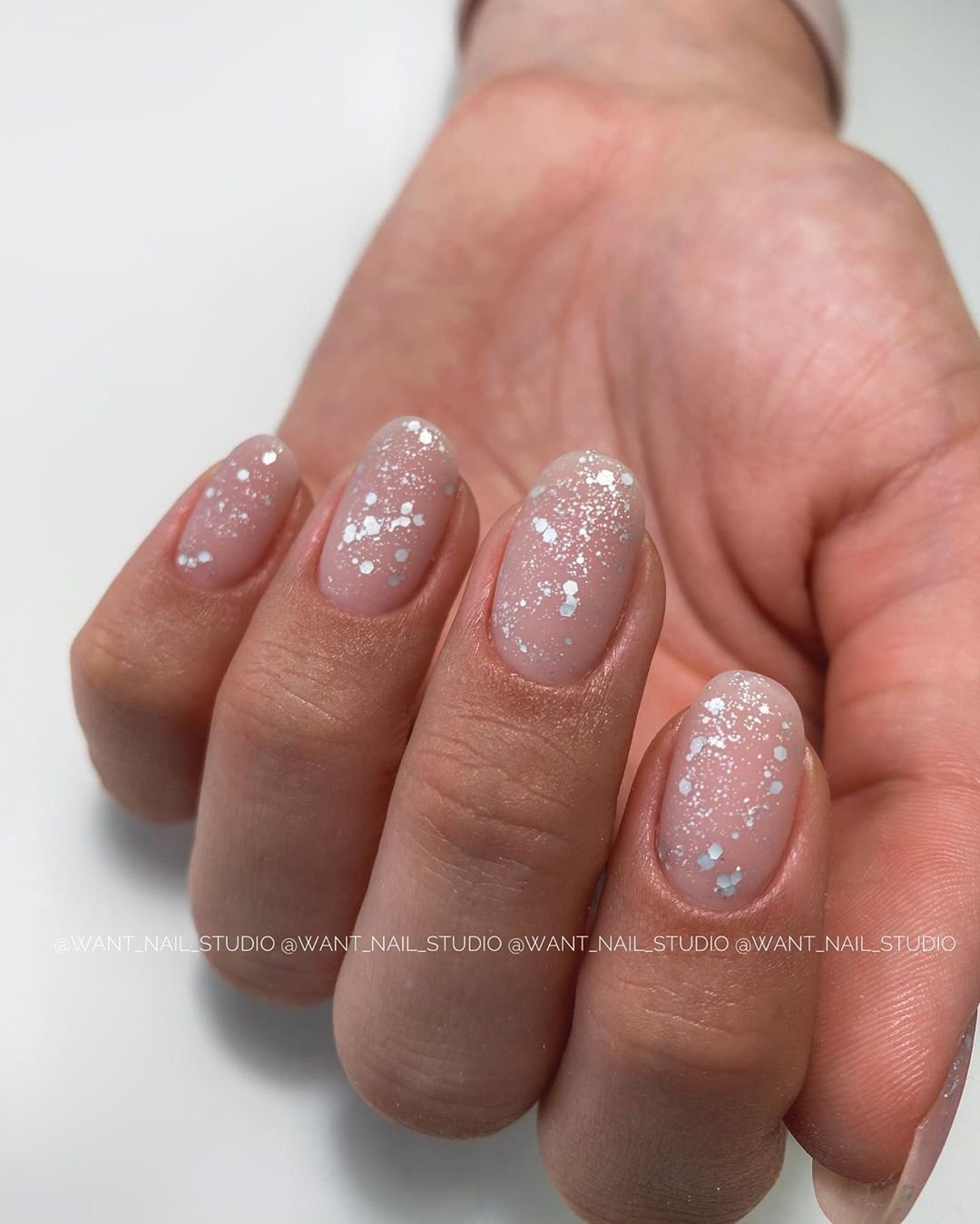 CREATIVE WEDDING MANICURE IDEAS